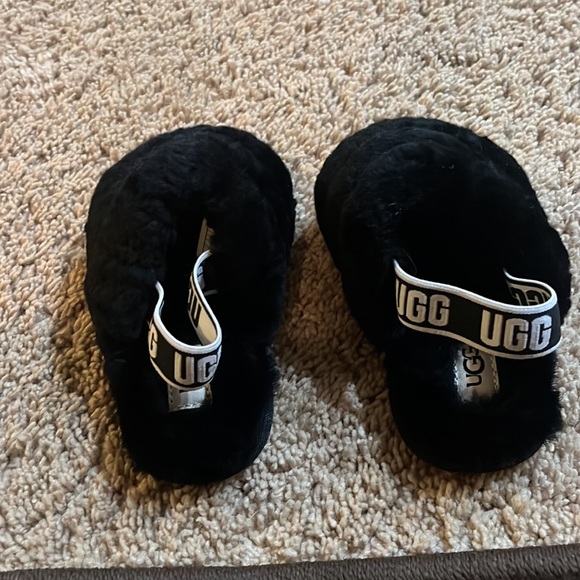 Ugg Sandals - Picture 3 of 3